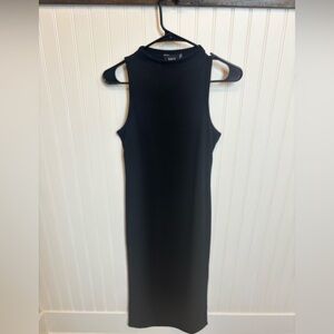 VICI Black Sleeveless Mock Neck Midi Dress